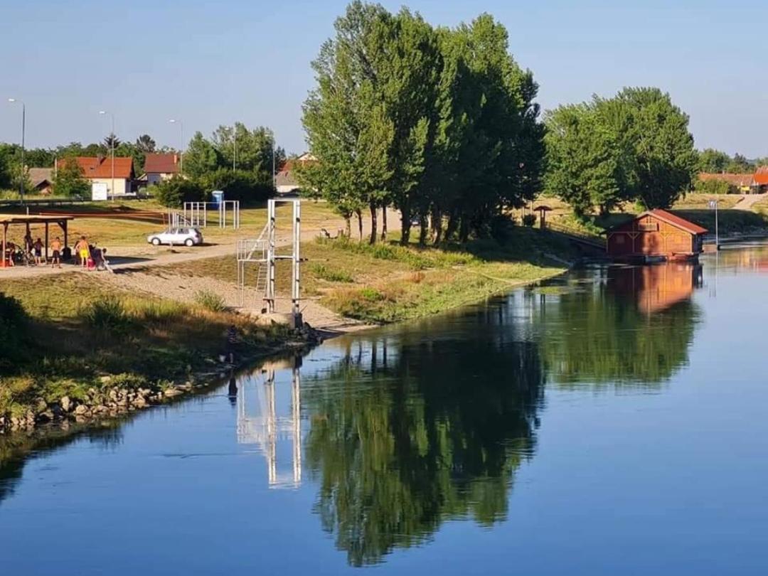 Appartement Drava 1 Donja Dubrava Bagian luar foto