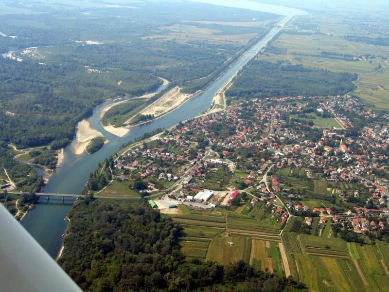 Appartement Drava 1 Donja Dubrava Bagian luar foto